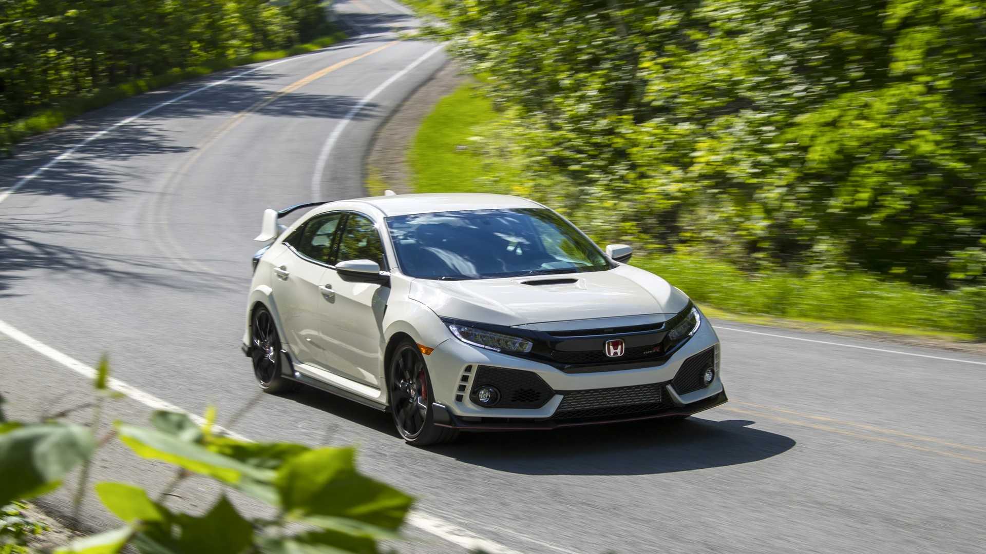 2019 Honda Civic Type R (Color: White Orchid Pearl) Front Three-Quarter Wallpapers #129 of 182