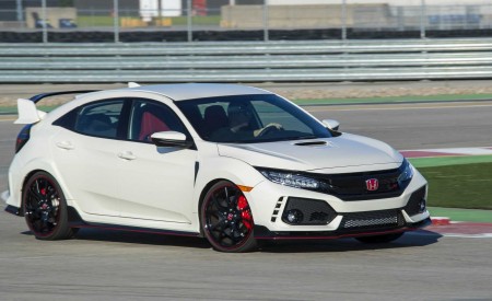 2019 Honda Civic Type R (Color: White Orchid Pearl) Front Three-Quarter Wallpapers 450x275 (100)