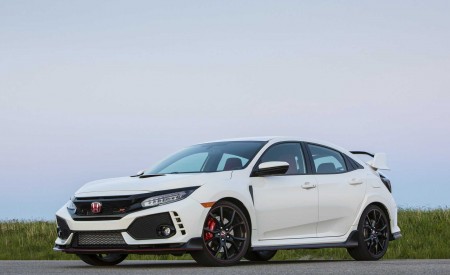 2019 Honda Civic Type R (Color: White Orchid Pearl) Front Three-Quarter Wallpapers 450x275 (132)
