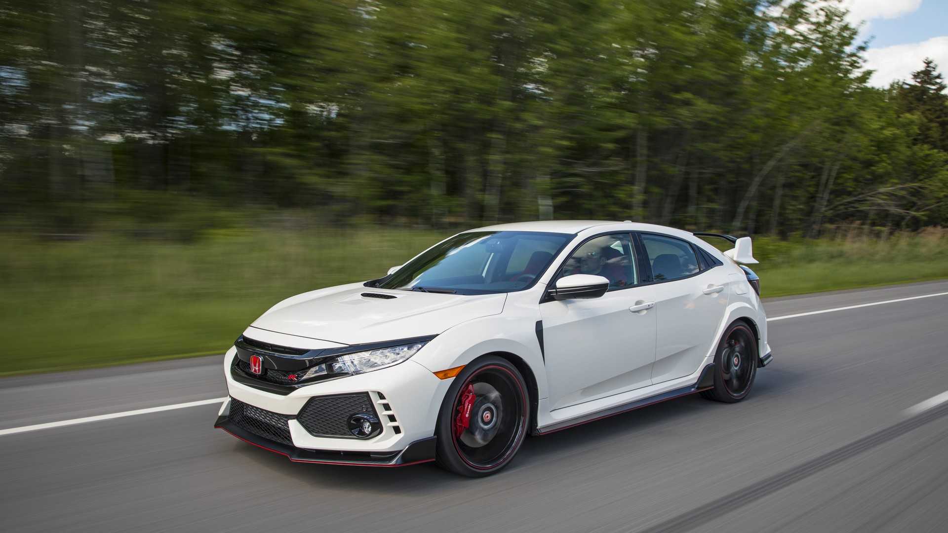 2019 Honda Civic Type R (Color: White Orchid Pearl) Front Three-Quarter Wallpapers #128 of 182