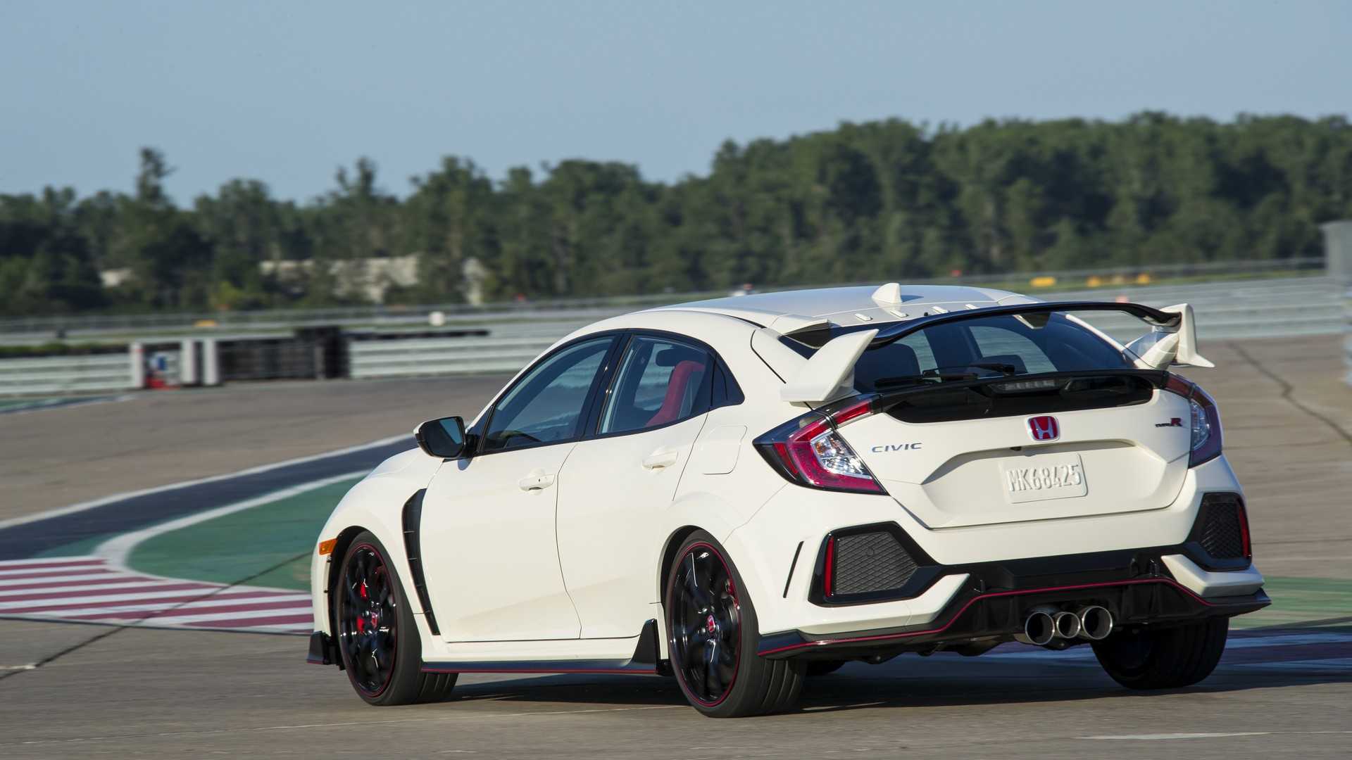 2019 Honda Civic Type R (Color: White Orchid Pearl) Rear Three-Quarter Wallpapers #149 of 182