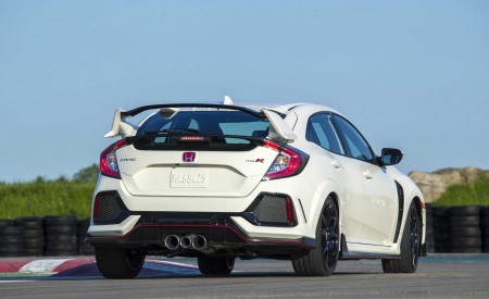 2019 Honda Civic Type R (Color: White Orchid Pearl) Rear Wallpapers 450x275 (151)