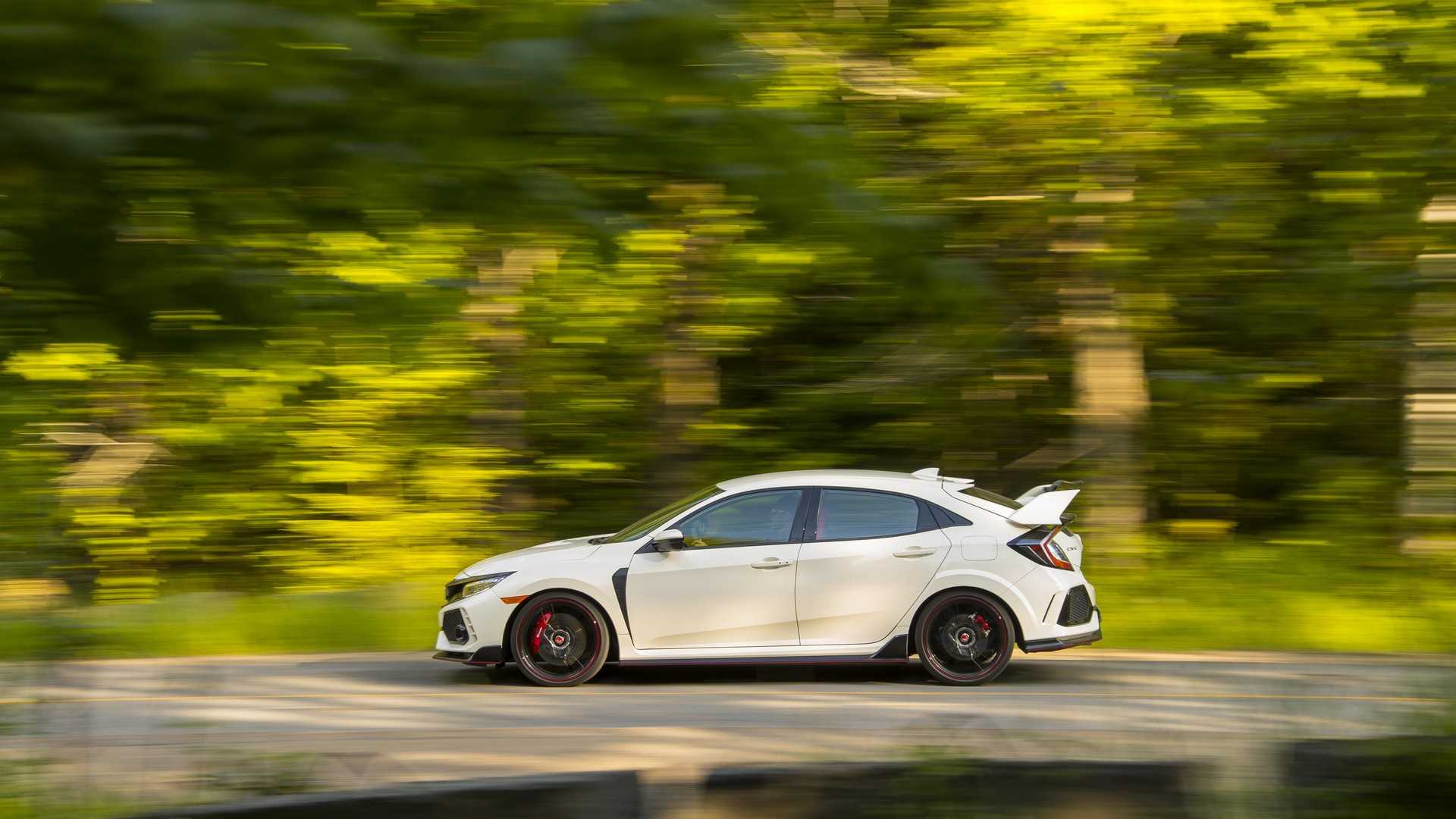2019 Honda Civic Type R (Color: White Orchid Pearl) Side Wallpapers #114 of 182