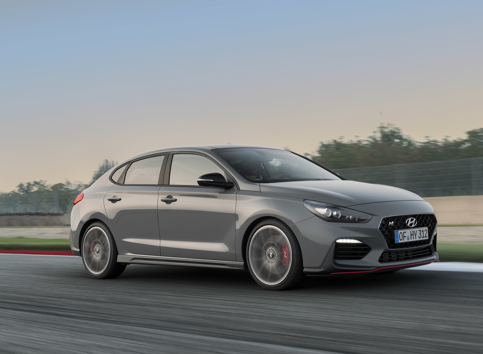 2019 Hyundai i30 Fastback N Front Three-Quarter Wallpapers #2 of 32