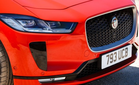 2019 Jaguar I-PACE EV400 AWD HSE First Edition (Color: Photon Red) Grill Wallpapers 450x275 (68)