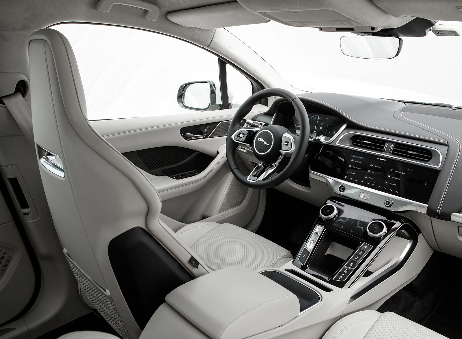 2019 Jaguar I-PACE EV400 AWD S (Color: Yulong White) Interior Wallpapers #191 of 192