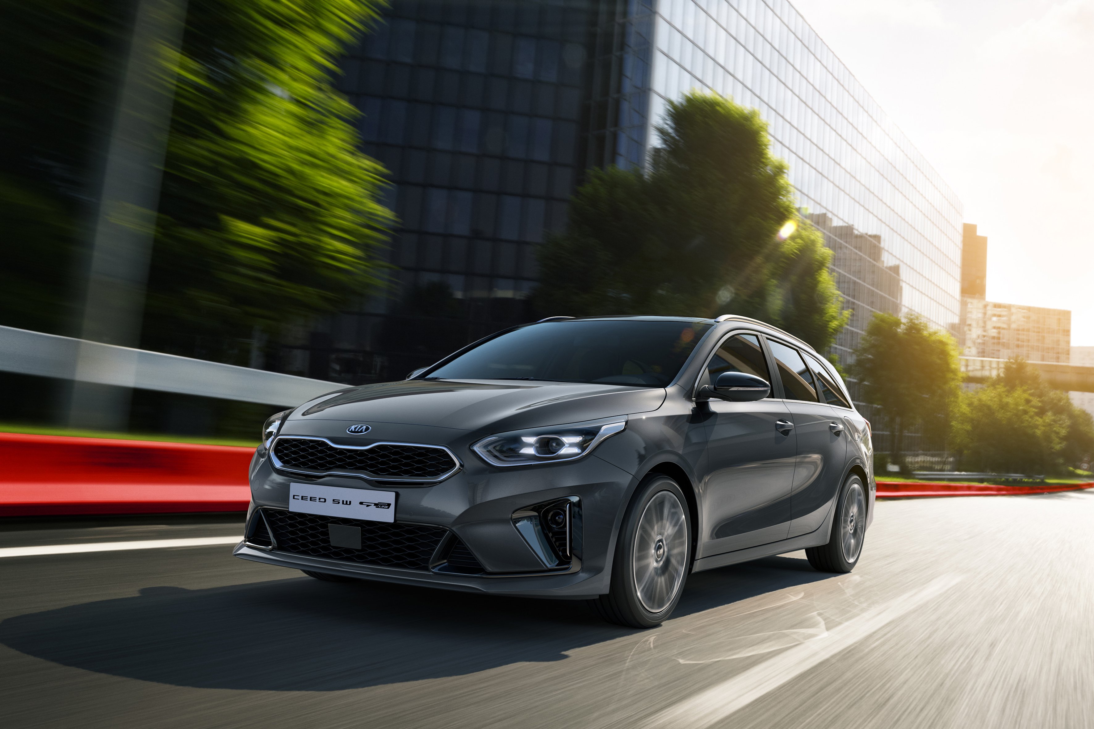 2019 Kia Ceed GT-Line Front Three-Quarter Wallpapers (3)