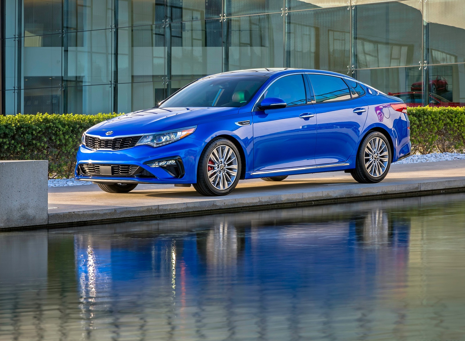 2019 Kia Optima Front Three-Quarter Wallpapers #6 of 34