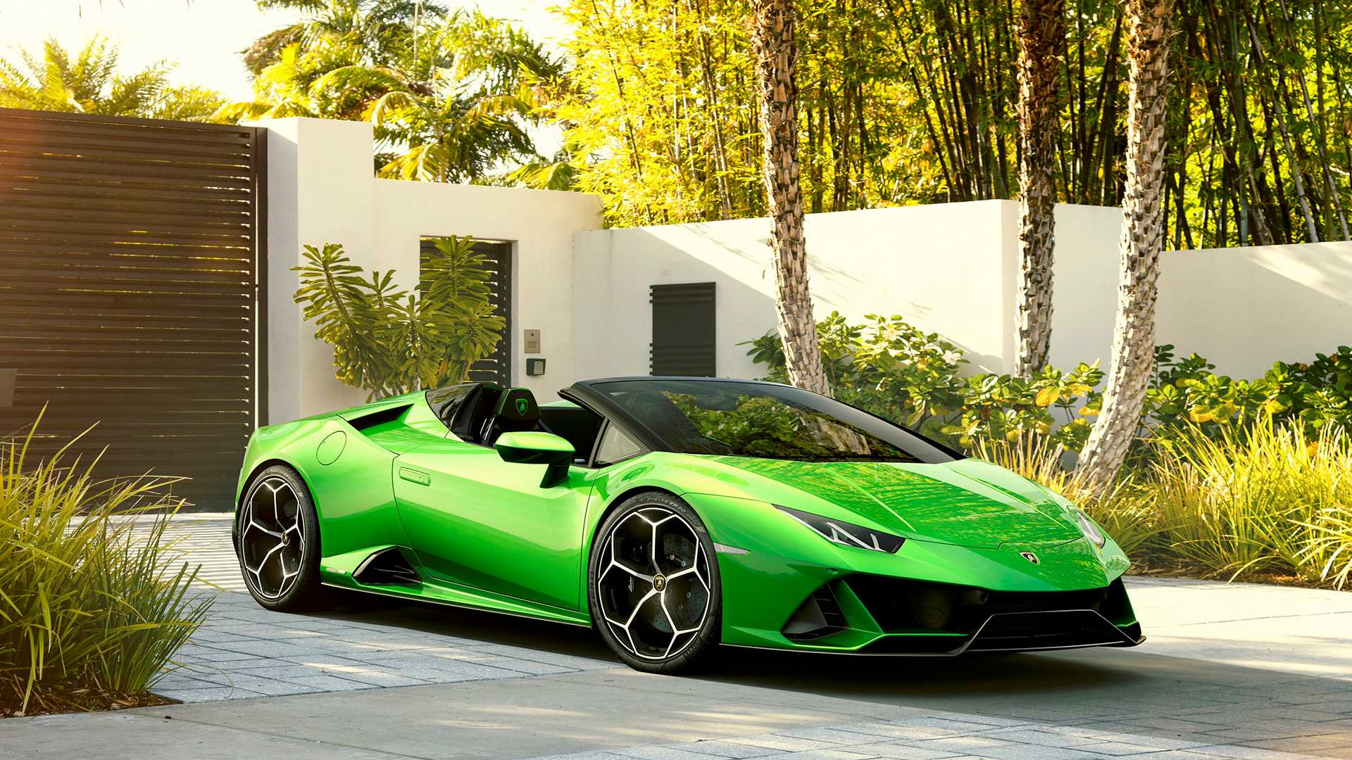 2019 Lamborghini Huracán EVO Spyder Front Wallpapers #6 of 27