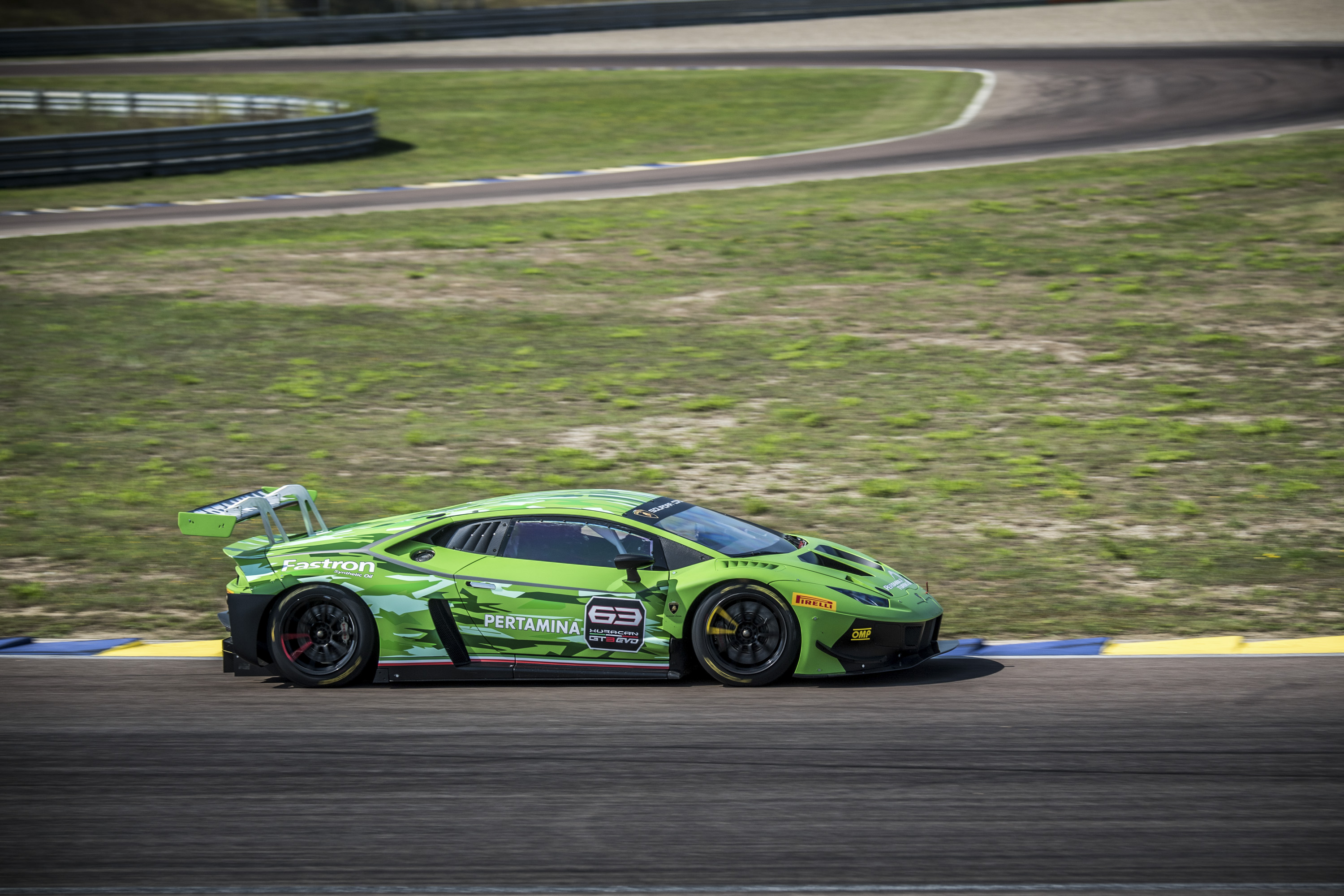 2019 Lamborghini Huracán GT3 EVO Side Wallpapers (9)