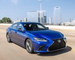 2019 Lexus ES 350 F-Sport Front Three-Quarter Wallpapers 150x120 (34)