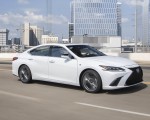 2019 Lexus ES 350 F-Sport Front Three-Quarter Wallpapers 150x120 (21)