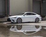 2019 Lexus ES 350 F-Sport Front Three-Quarter Wallpapers 150x120 (24)