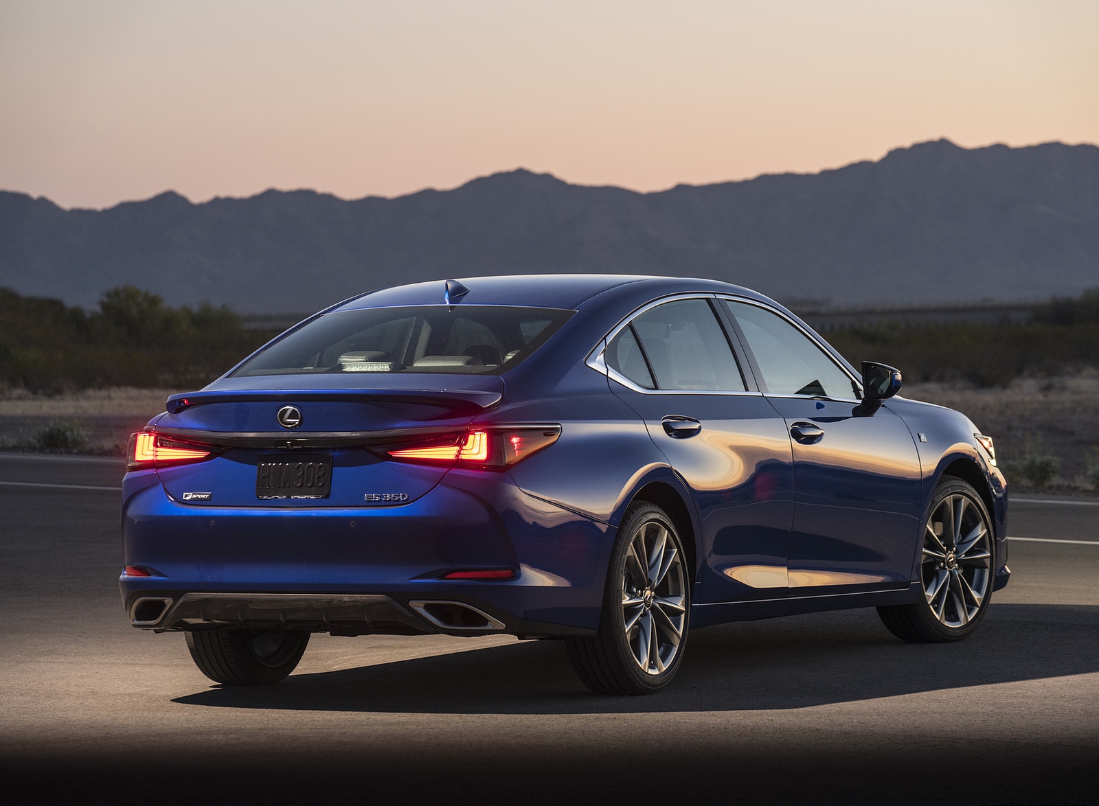 2019 Lexus ES 350 F-Sport Rear Three-Quarter Wallpapers #8 of 75