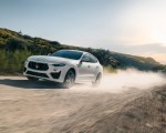 2019 Maserati Levante GTS Front Three-Quarter Wallpapers 150x120 (51)