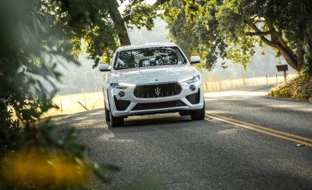 2019 Maserati Levante GTS Front Wallpapers 450x275 (14)