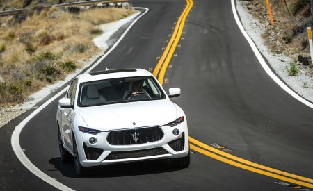 2019 Maserati Levante GTS Front Wallpapers 450x275 (6)