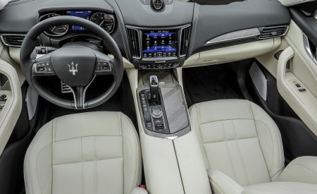 2019 Maserati Levante GTS Interior Cockpit Wallpapers 450x275 (46)