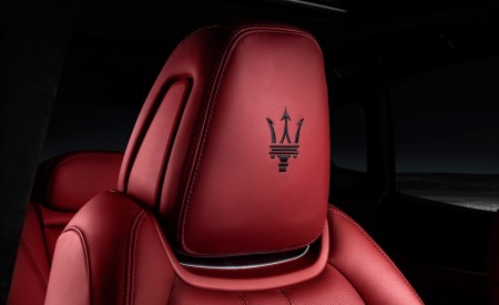 2019 Maserati Levante GTS Interior Front Seats Wallpapers 450x275 (86)