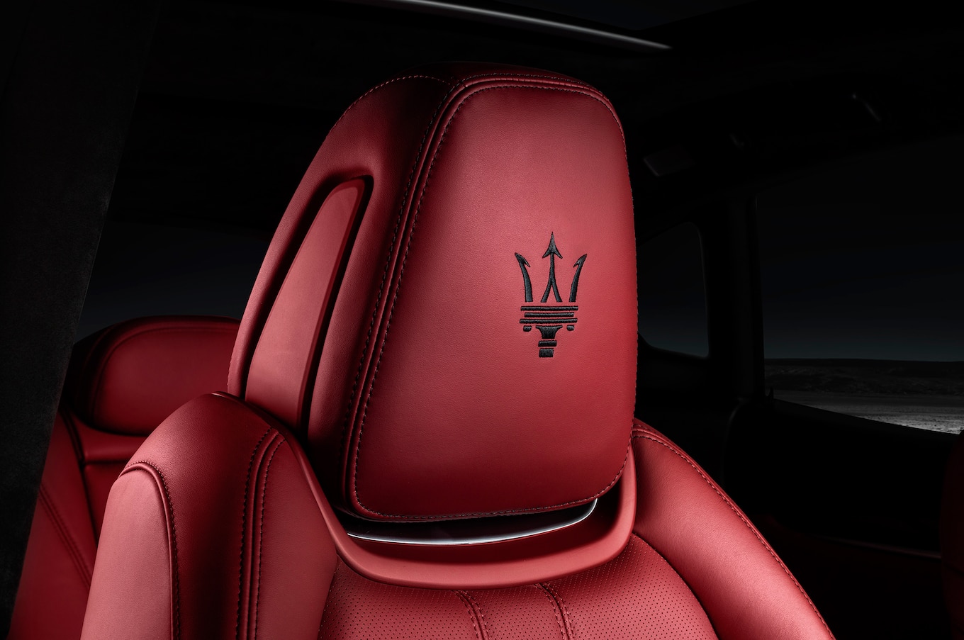 2019 Maserati Levante GTS Interior Front Seats Wallpapers #86 of 89