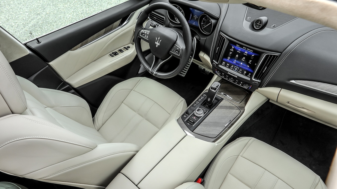 Maserati Levante Trofeo 2021 салон