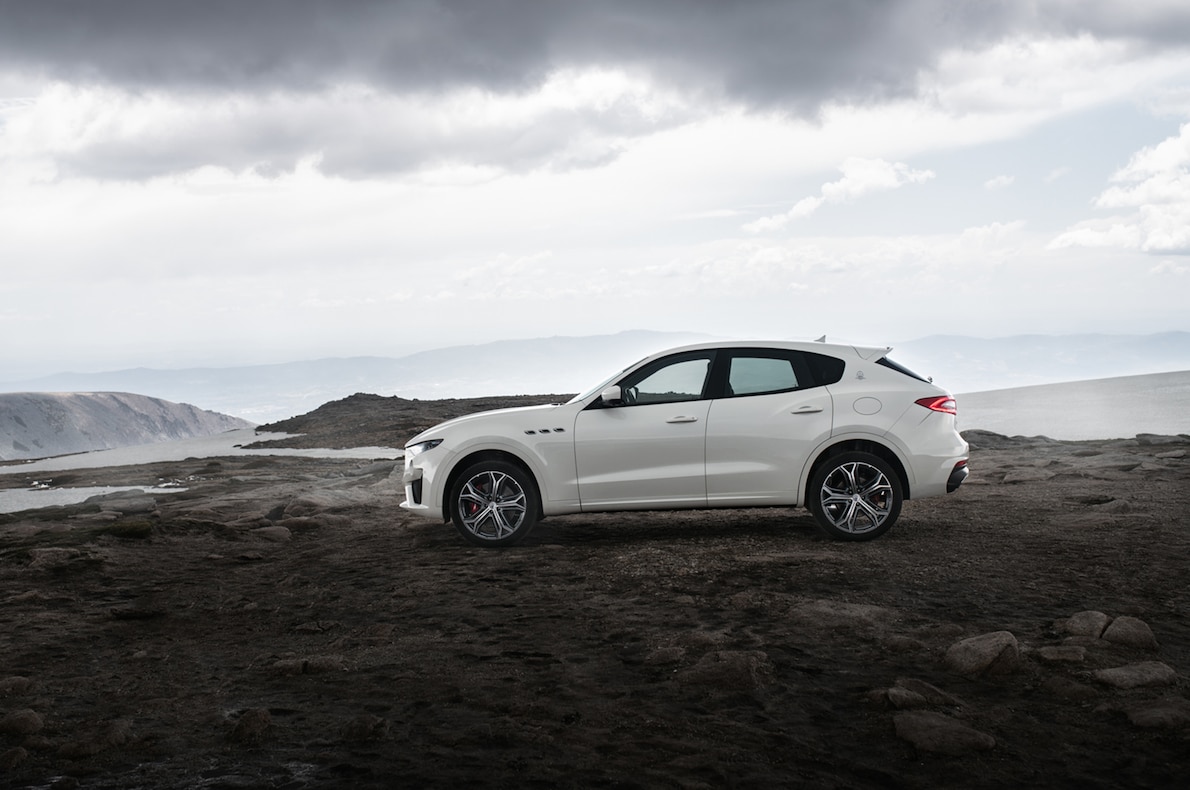 2019 Maserati Levante GTS Side Wallpapers #70 of 89