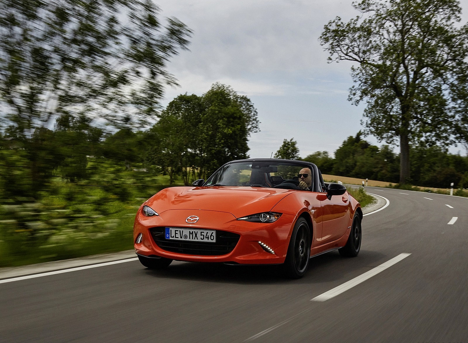 2019 Mazda MX-5 Miata 30th Anniversary Edition Front Wallpapers #11 of 87