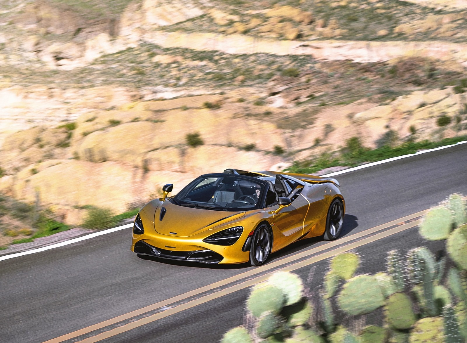 2019 McLaren 720S Spider (Color: Aztec Gold) Front Three-Quarter Wallpapers #22 of 67