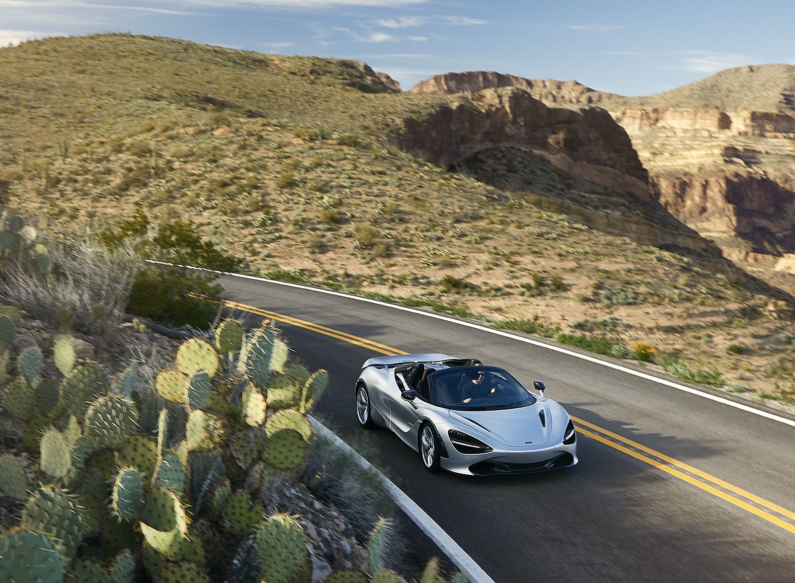 2019 McLaren 720S Spider (Color: Supernova Silver) Front Wallpapers #37 of 67