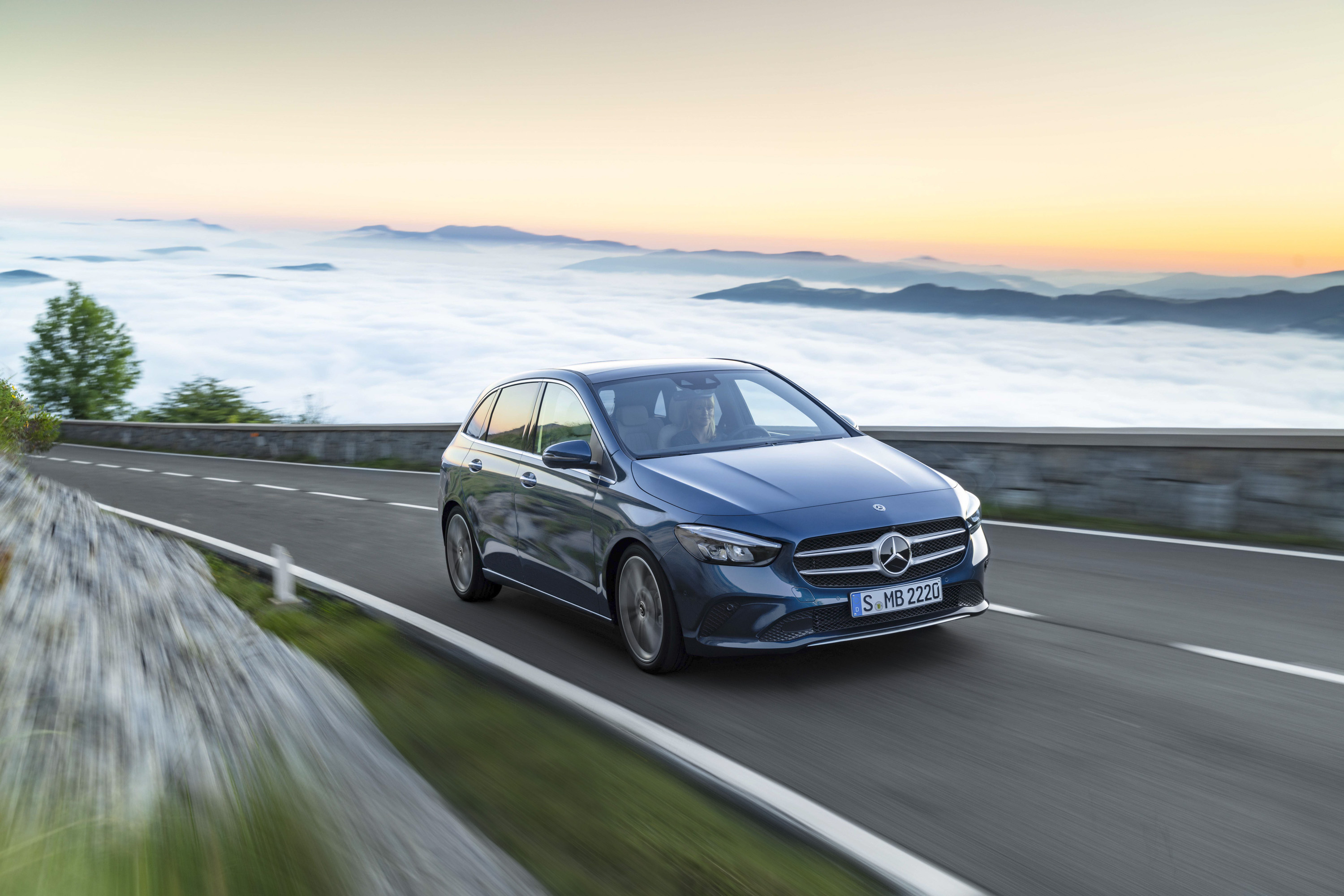 2019 Mercedes-Benz B-Class Front Three-Quarter Wallpapers #1 of 54