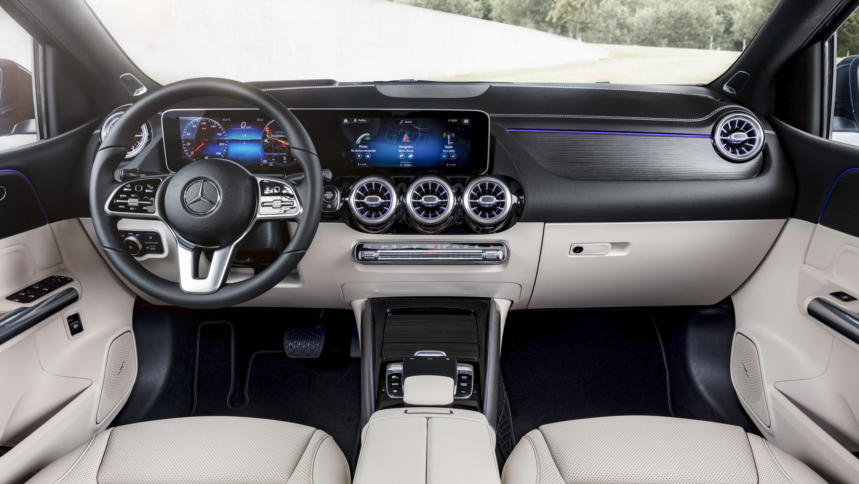 2019 Mercedes-Benz B-Class Interior Cockpit Wallpapers #28 of 54