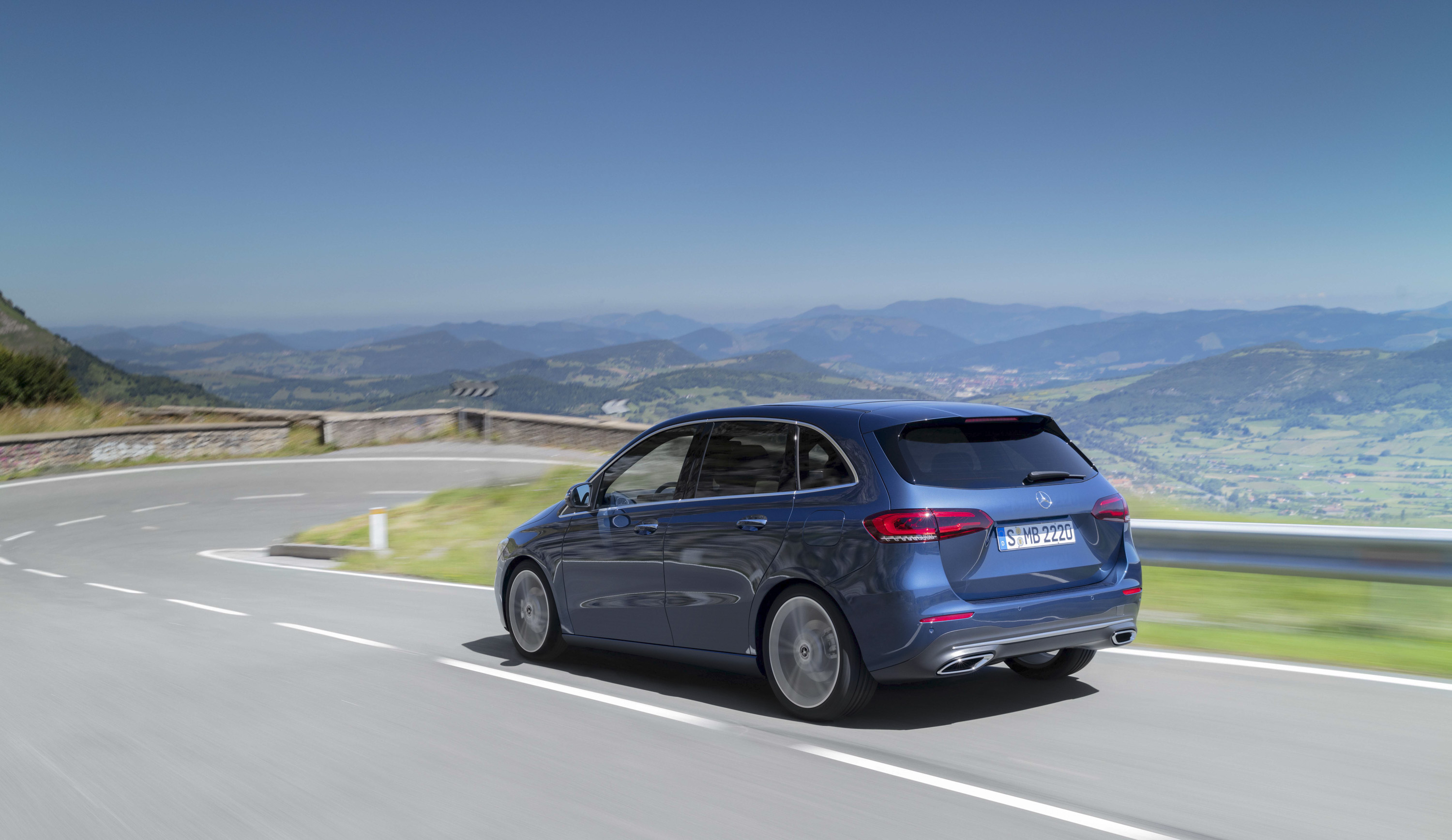 2019 Mercedes-Benz B-Class Rear Three-Quarter Wallpapers (3)