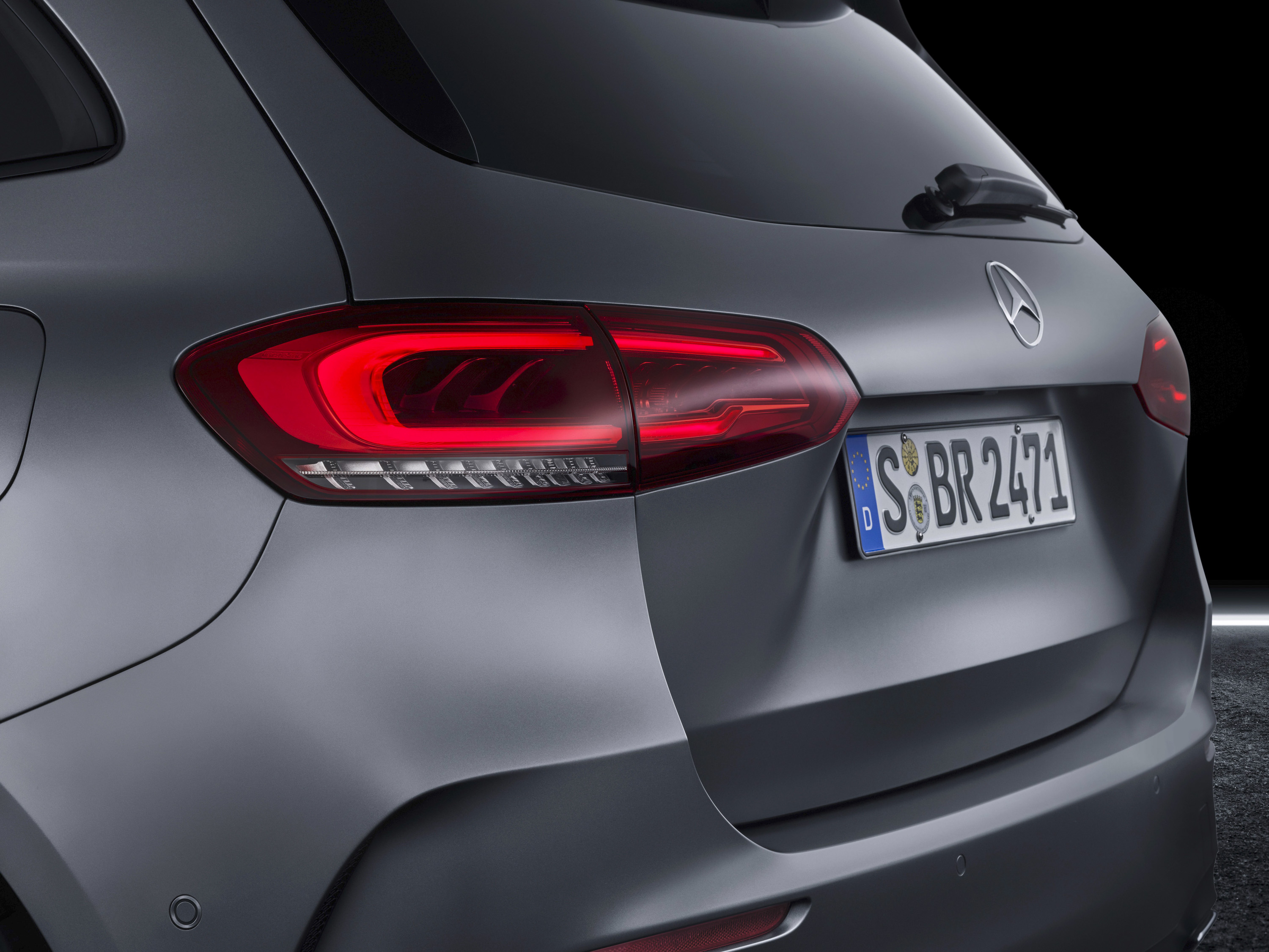 2019 Mercedes-Benz B-Class Tail Light Wallpapers #41 of 54