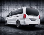 2019 Mercedes-Benz V-Class AMG Line (Color Mountain Crystal White Metallic) Rear Three-Quarter Wallpapers 150x120 (69)