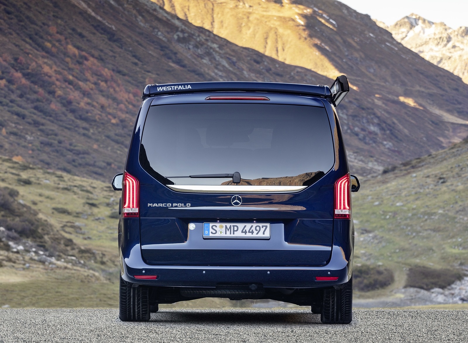 2019 Mercedes-Benz V-Class Marco Polo (Color: Cavansit Blue Metallic) Rear Wallpapers #54 of 75