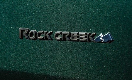 2019 Nissan Pathfinder Rock Creek Edition Badge Wallpapers 450x275 (15)