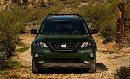 2019 Nissan Pathfinder Rock Creek Edition Front Wallpapers 450x275 (5)