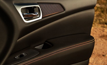 2019 Nissan Pathfinder Rock Creek Edition Interior Detail Wallpapers 450x275 (19)