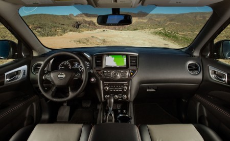 2019 Nissan Pathfinder Rock Creek Edition Interior Wallpapers 450x275 (22)