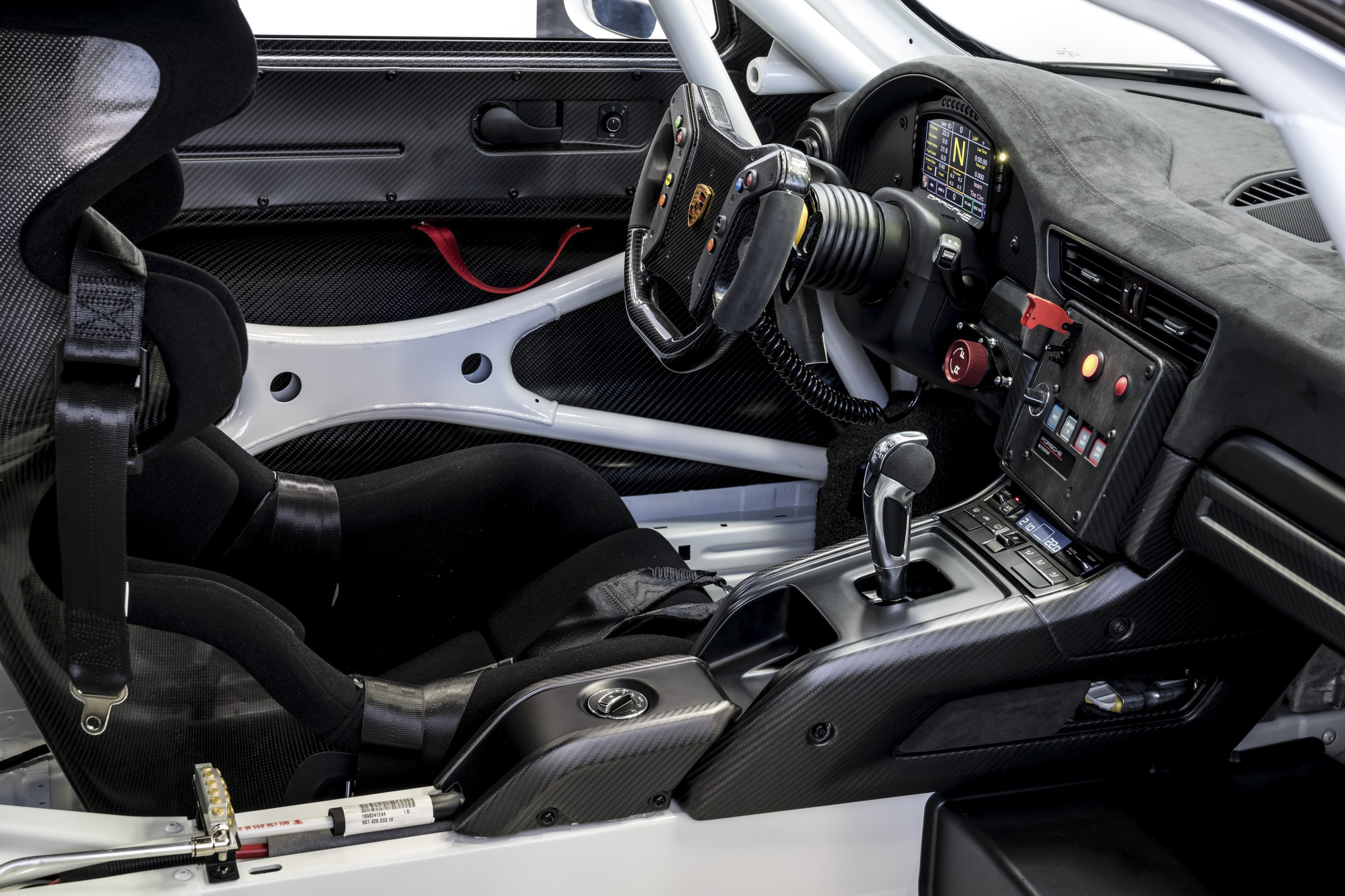 2019 Porsche 911 GT2 RS Clubsport Interior Wallpapers #8 of 9