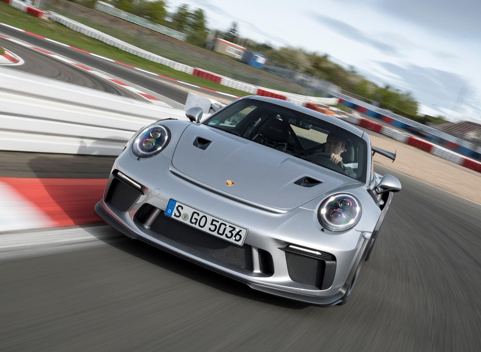 2019 Porsche 911 GT3 RS (Color: GT-Silver) Front Wallpapers #76 of 209