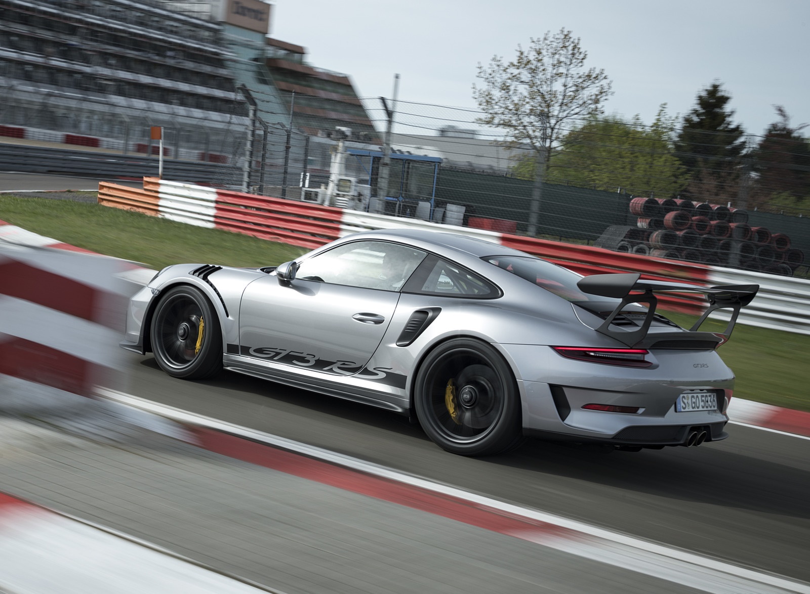2019 Porsche 911 GT3 RS (Color: GT-Silver) Rear Three-Quarter Wallpapers #85 of 209