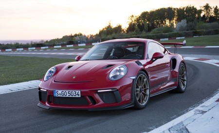 2019 Porsche 911 GT3 RS (Color: Guards Red) Front Three-Quarter Wallpapers 450x275 (94)