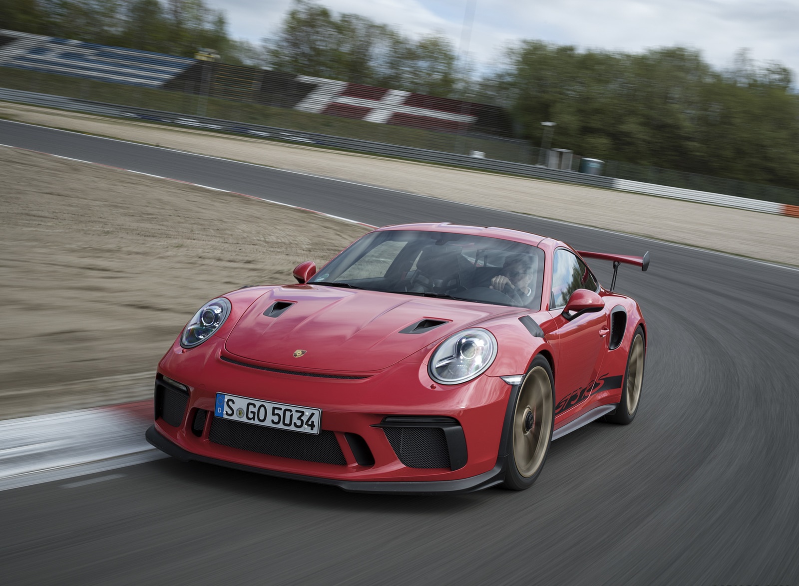 2019 Porsche 911 GT3 RS (Color: Guards Red) Front Wallpapers #107 of 209
