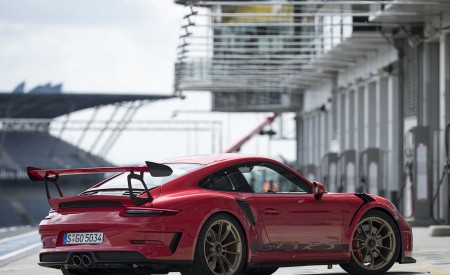 2019 Porsche 911 GT3 RS (Color: Guards Red) Rear Three-Quarter Wallpapers 450x275 (119)