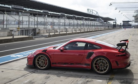 2019 Porsche 911 GT3 RS (Color: Guards Red) Side Wallpapers 450x275 (115)