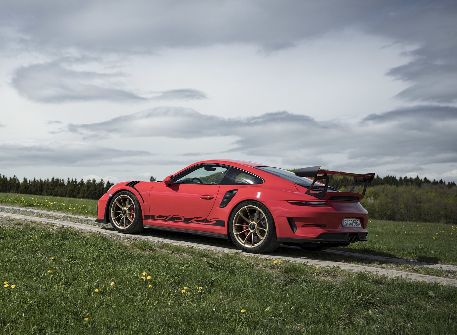 2019 Porsche 911 GT3 RS (Color: Guards Red) Side Wallpapers #103 of 209