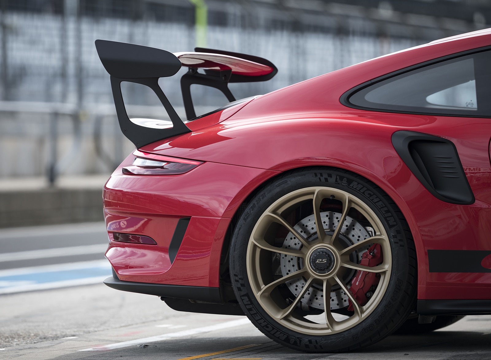 2019 Porsche 911 GT3 RS (Color: Guards Red) Spoiler Wallpapers #126 of 209