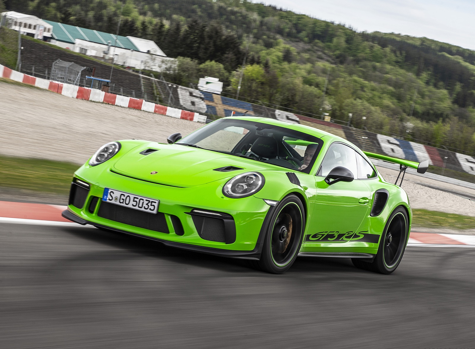 2019 Porsche 911 GT3 RS (Color: Lizard Green) Front Three-Quarter Wallpapers #139 of 209