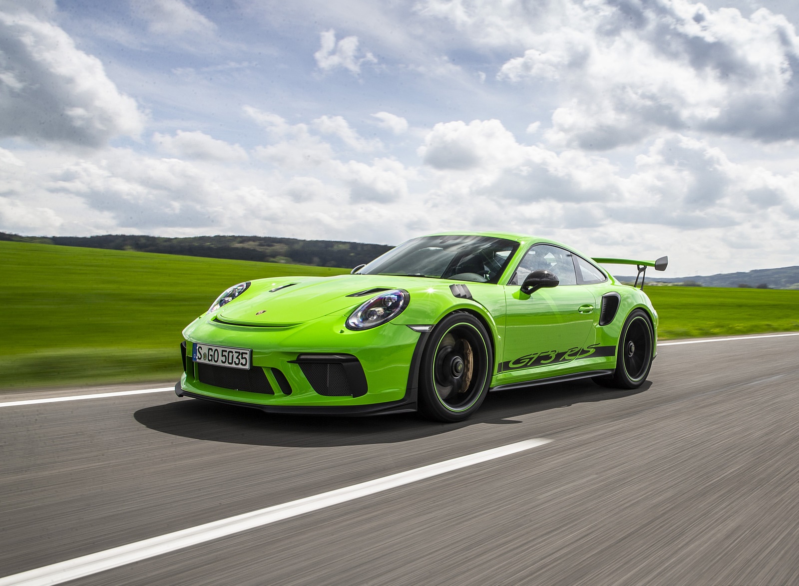 2019 Porsche 911 GT3 RS (Color: Lizard Green) Front Three-Quarter Wallpapers #133 of 209